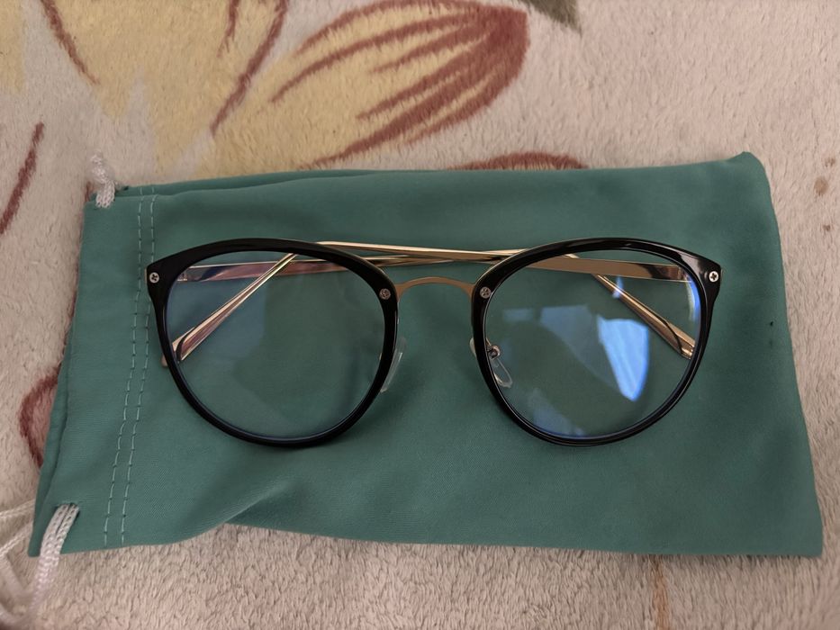 Окуляри для компʼютеру, телефону