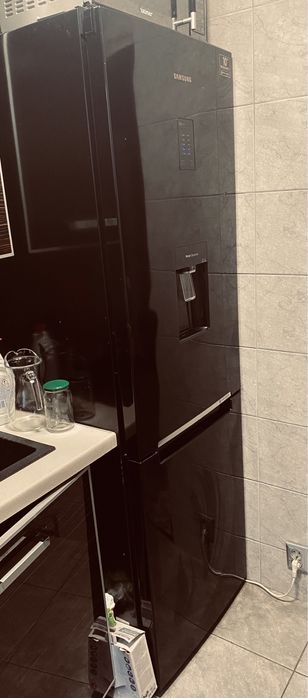 Lodówka samsung z dozownikiem wody