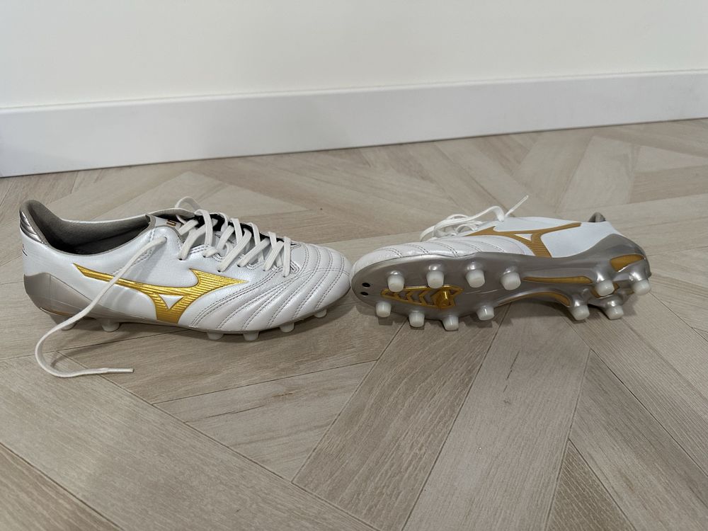 Бутси Mizuno Орігінал, нові розмір 38,5 по устілці 24,5 см