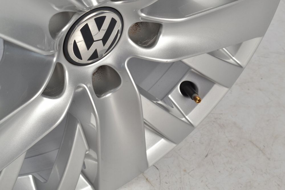 4X Felgi Oryginał Vw Golf Passat Tiguan Caddy Sharan Arteon Jetta