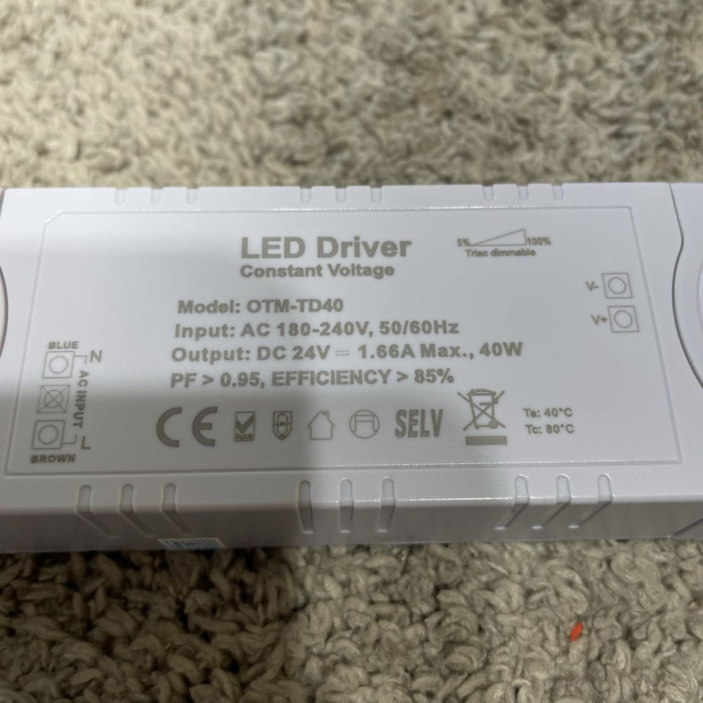Zasilacz do LED REYLAX Transformator LED Ściemnialny 24V 40W (22)
