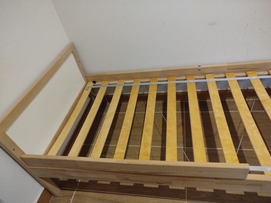 Cama solteiro como nova