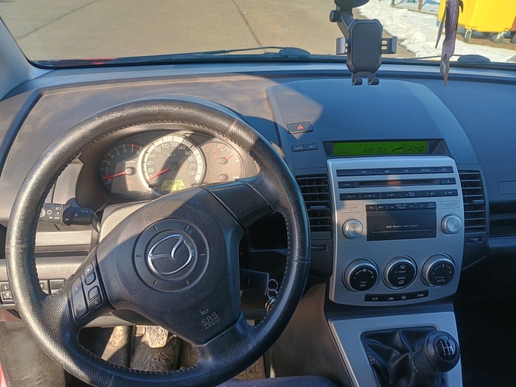 Samochód osobowy Mazd 5