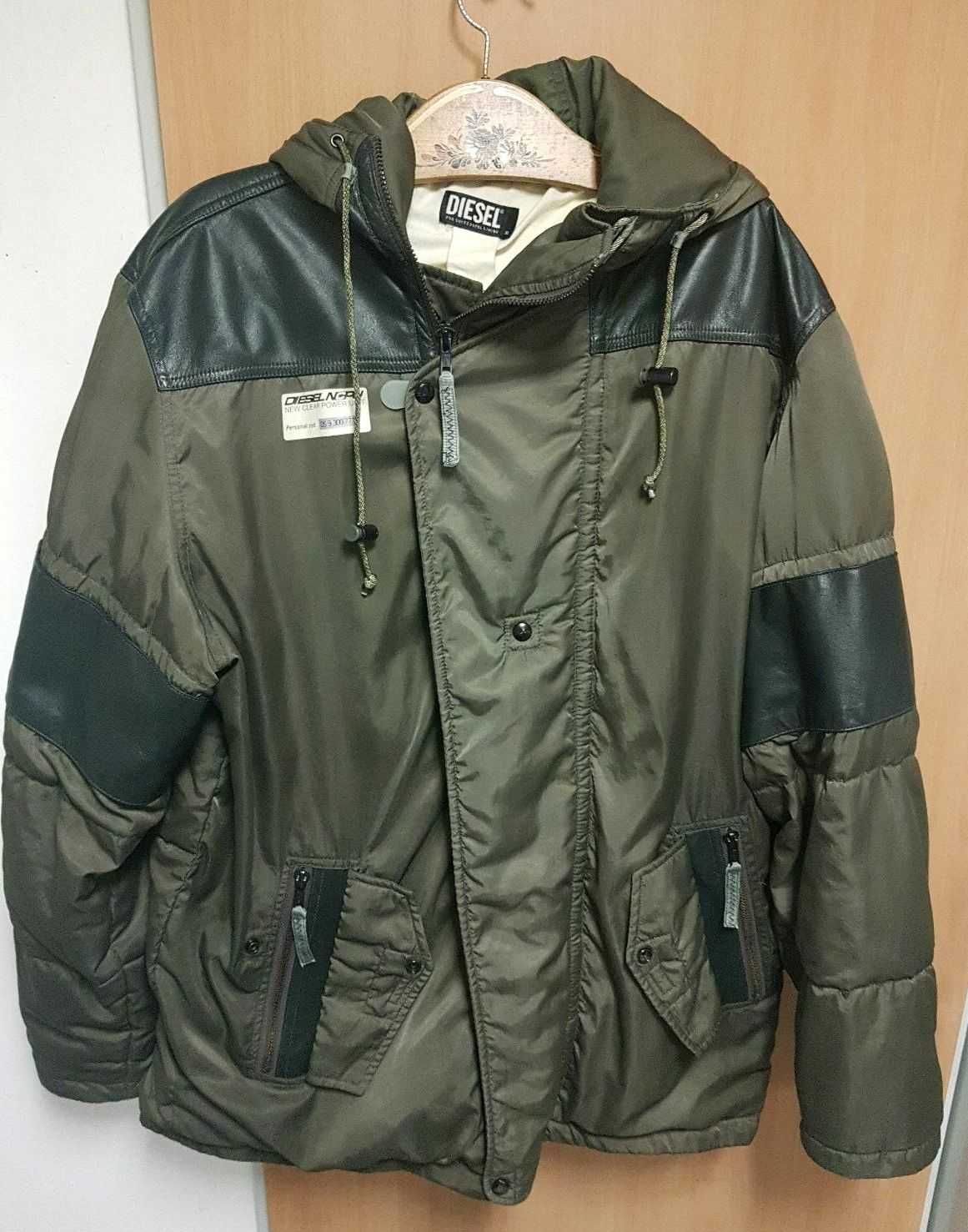 Продаю зимову пухову куртку Diesel, розмір XL