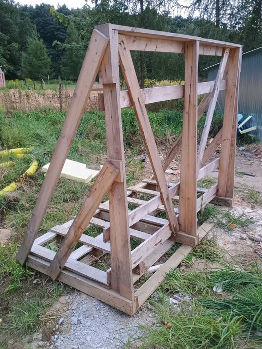 Paleta do okien, stojak na okna, drewniany, solidny, stan bardzo dobry