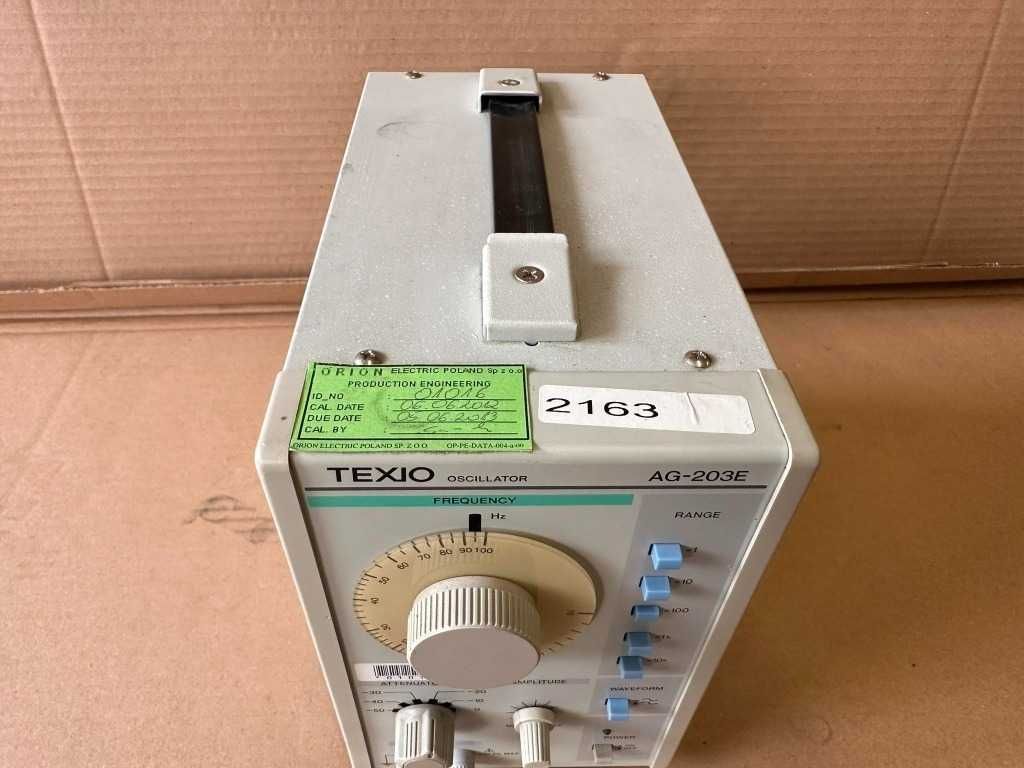 oscylator texio AG-203E---10.8W