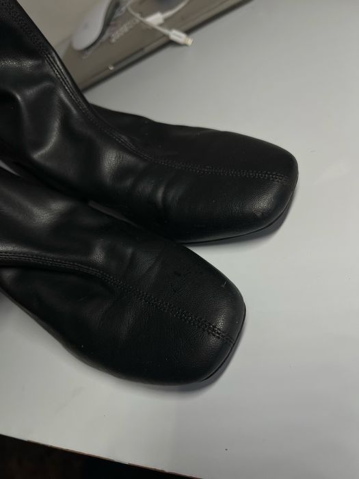 Ботильйони чорні BERSHKA