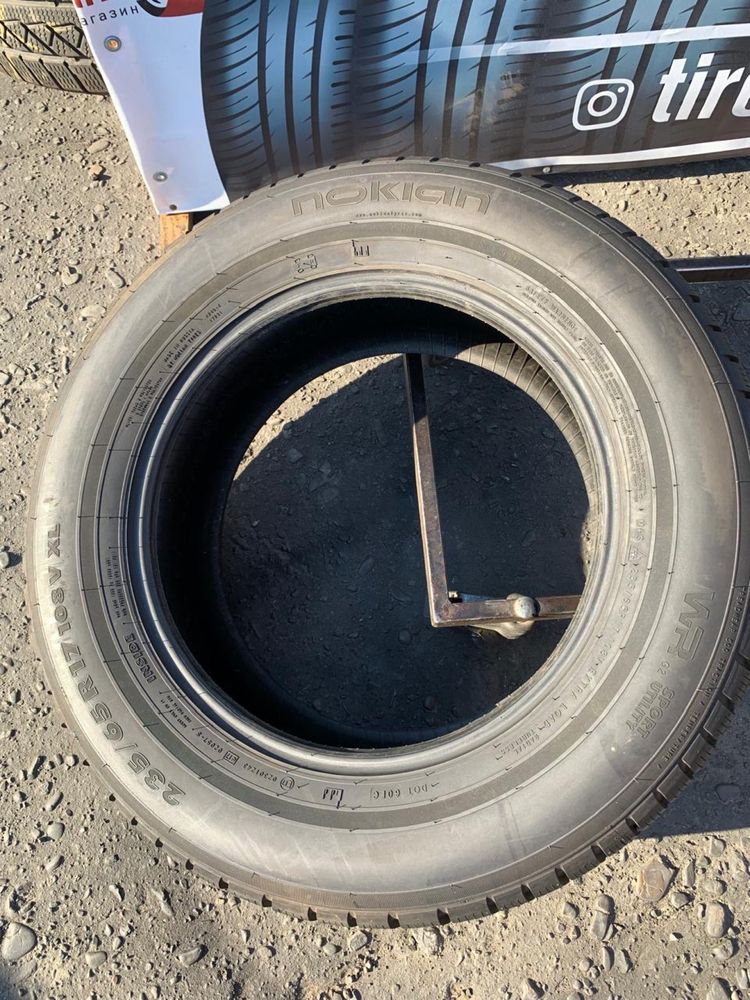 Шини 235/65 R17 Nokian 2022p зима 10мм