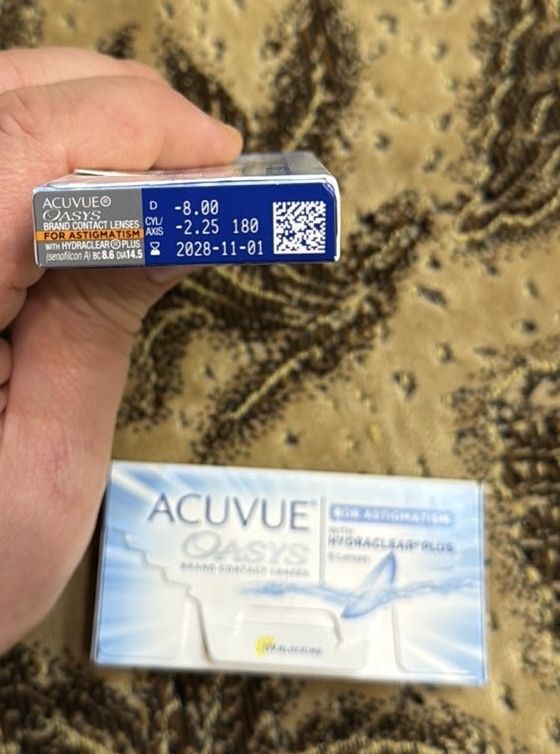 ACUVUE astigmatism can -8,0. -2,25 / -10,0