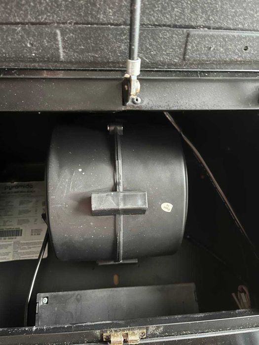 Витяжка Pyramida HEF 30 — робочий мотор та електроніка, на запчастини