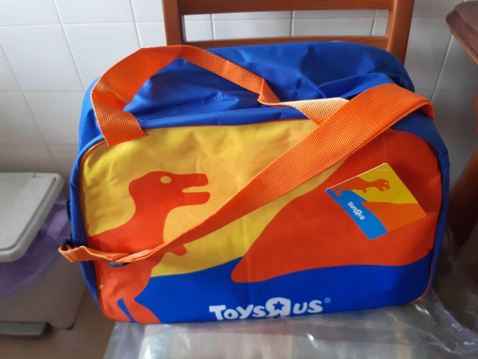 Saco Dino, Toys r'us 48x33x24 cm, NOVO