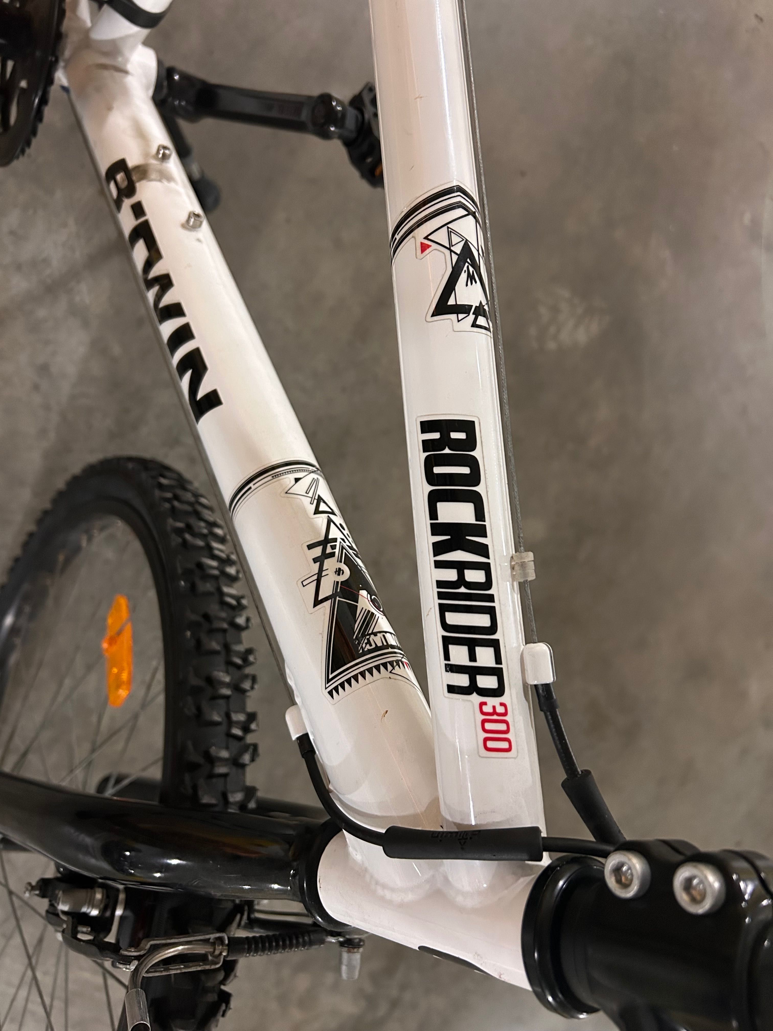 Bicicleta B’ Twin Rockrider 300