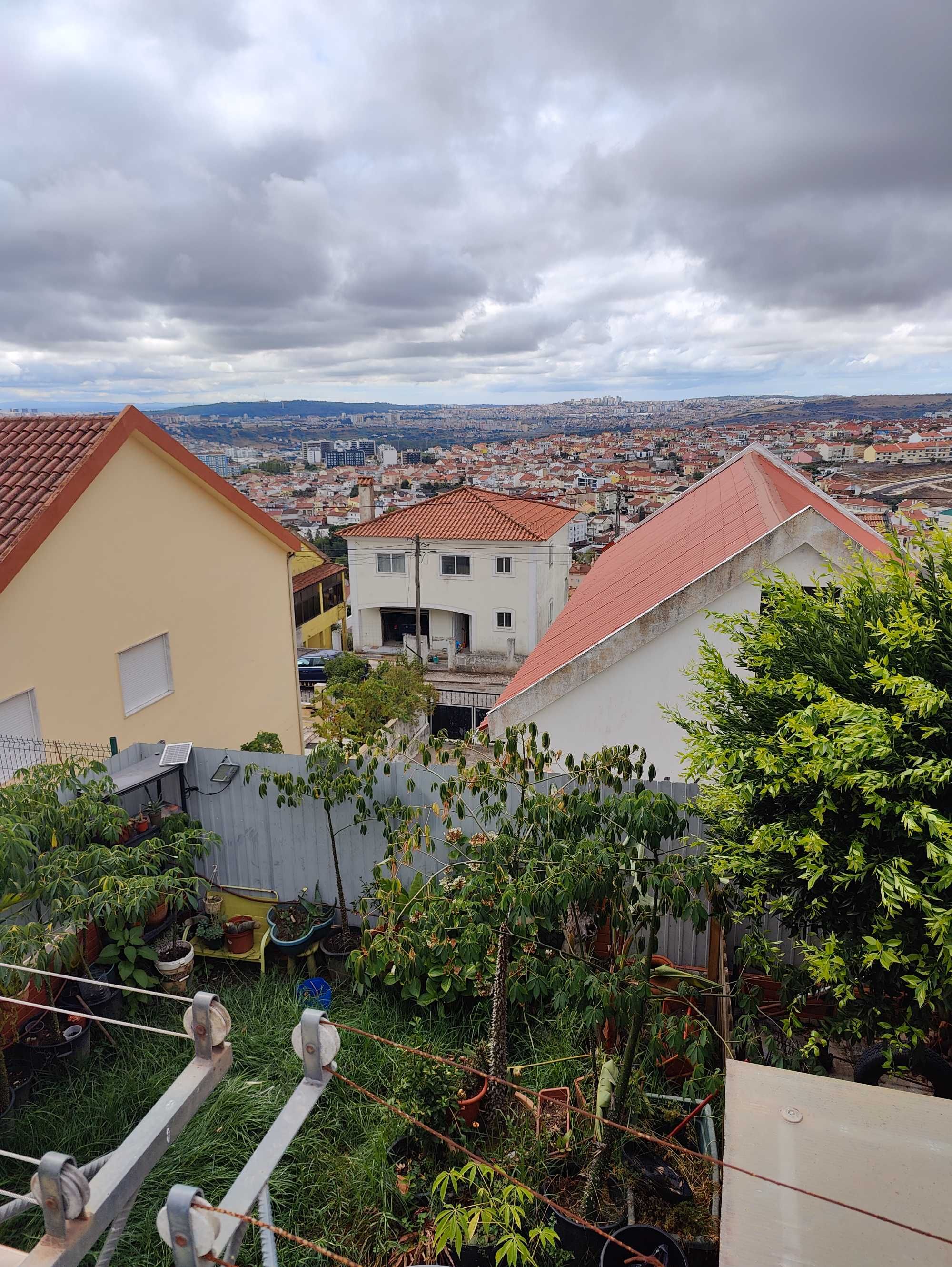 MORADIA RAMADA, Serra Amoreira, Com licença de utilização!