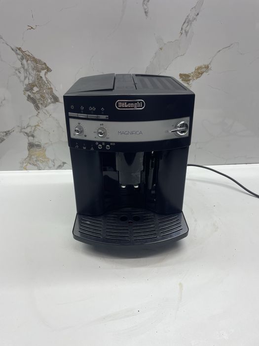 Кавомашина Delonghi Magnifica ESAM 3000 B
