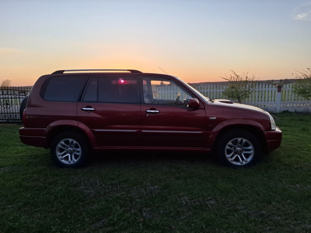 Suzuki Grand Vitara XL7