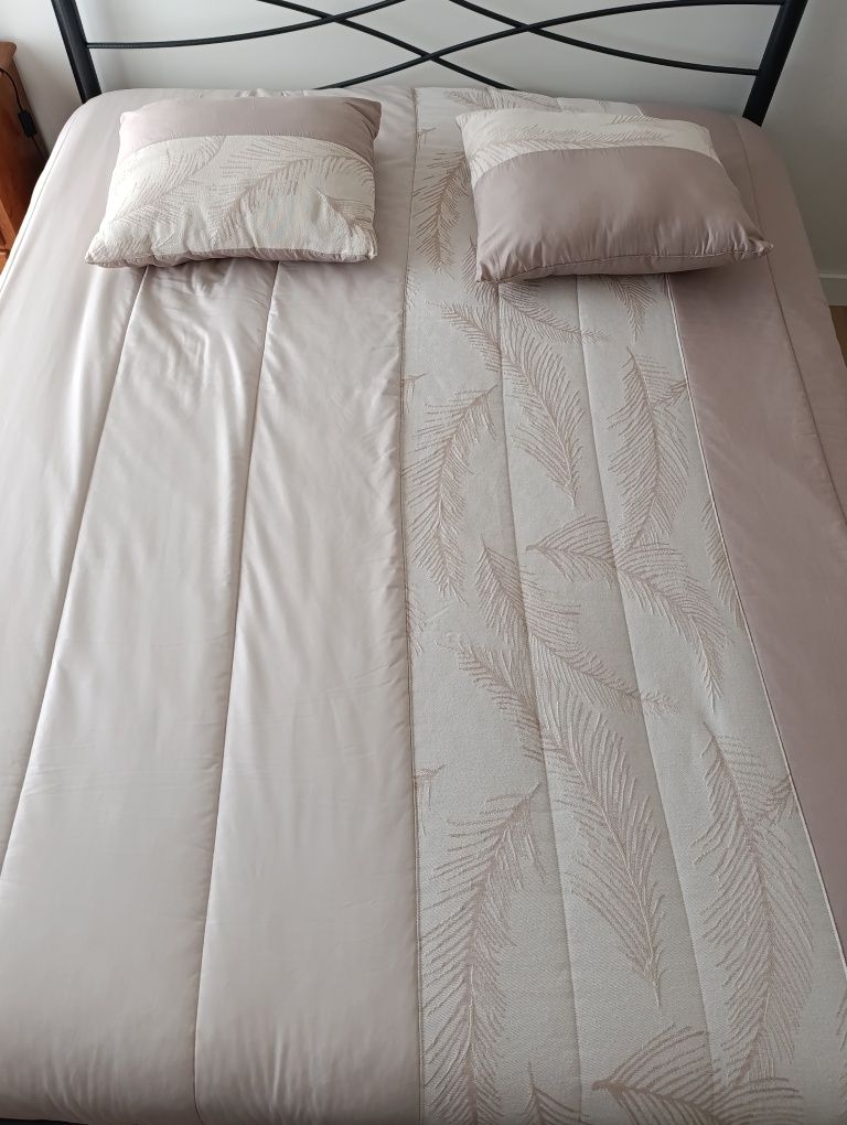 Edredom decorativo