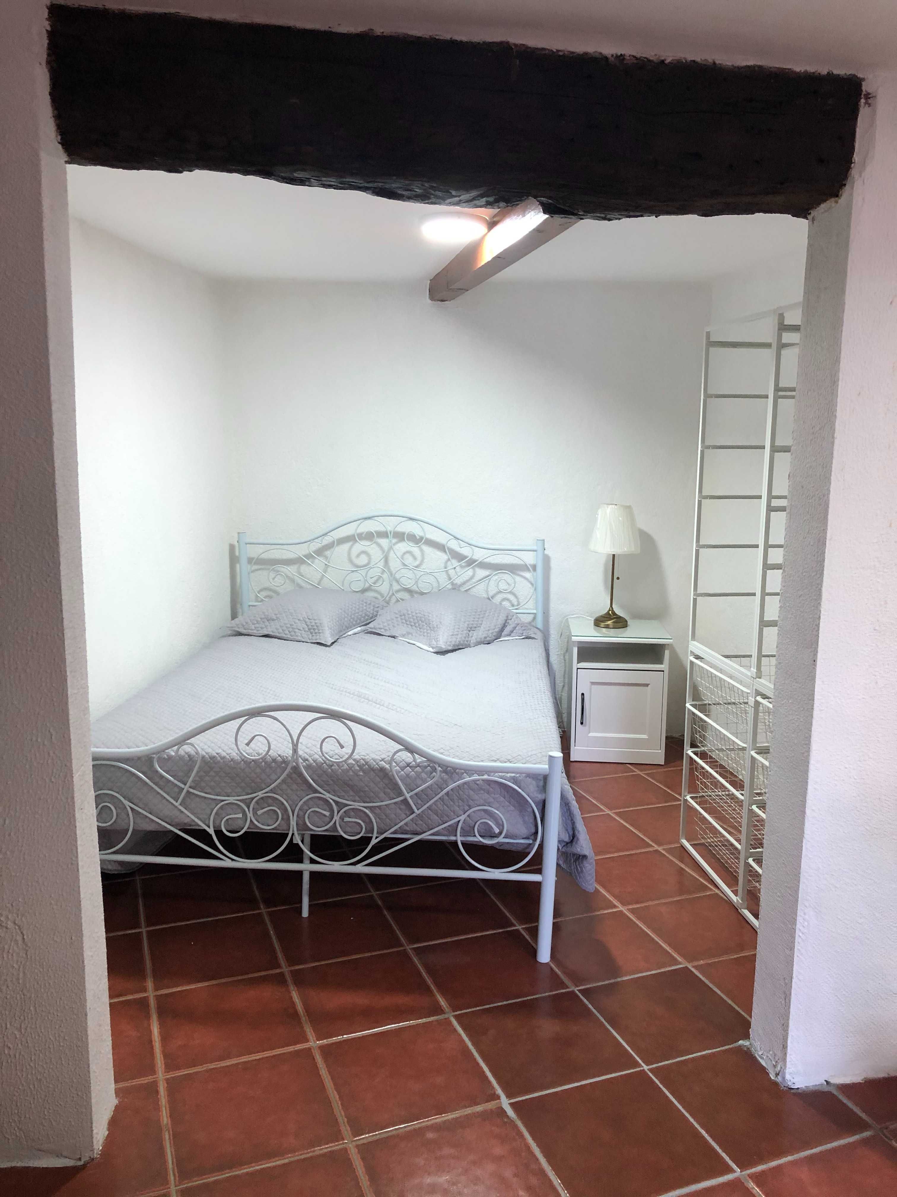 Arrenda-se T1 muito próximo do pólo principal da UBI e do pelourinho.