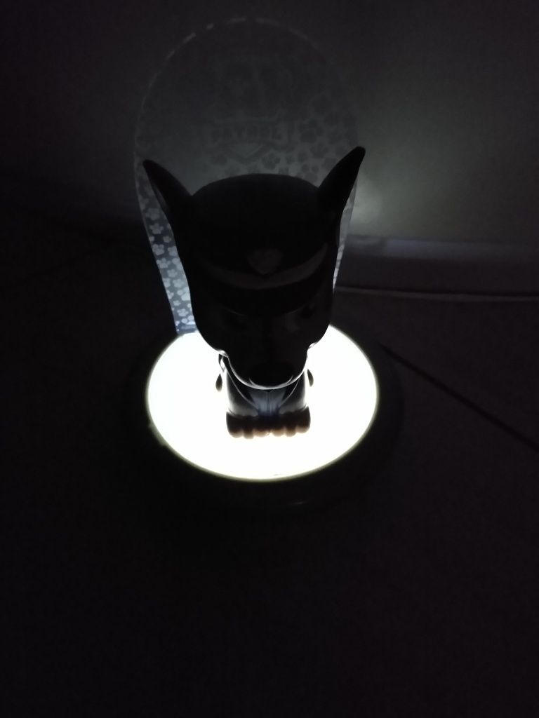 Lampka nocna, latarka i projektor Psi patrol