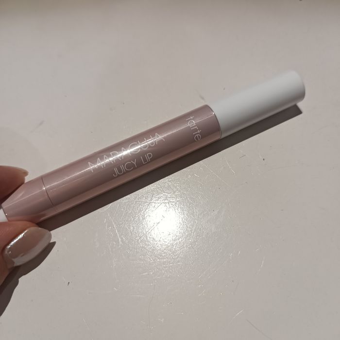 Lip balm z tarte