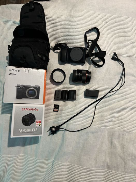 Sony A6100 + SD 32 GB
