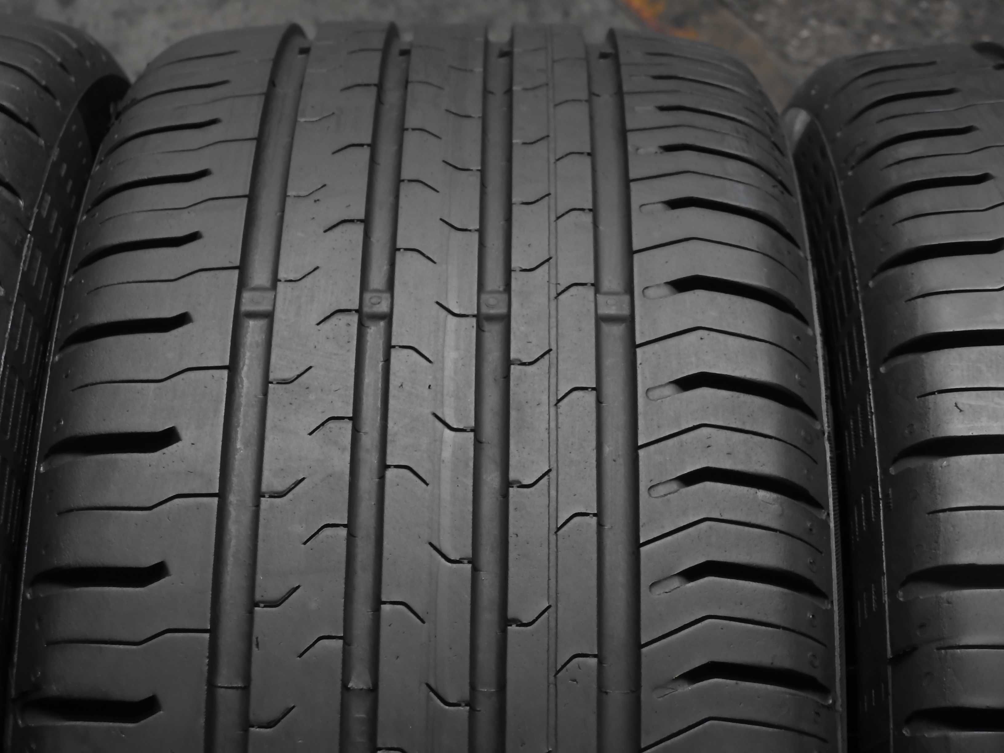 4xContinental ContiEcoContact5 205/45r16 91H 20/17rok 2x6,8 2x6,3mm