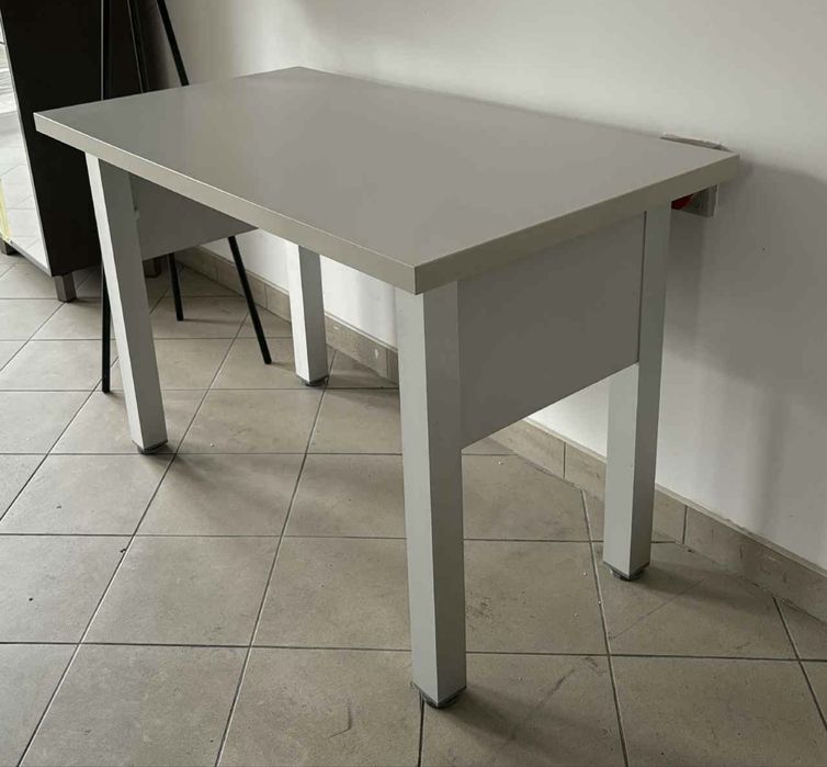Biurko 130x70 szare solidne POSIADAM INNE BIURKA