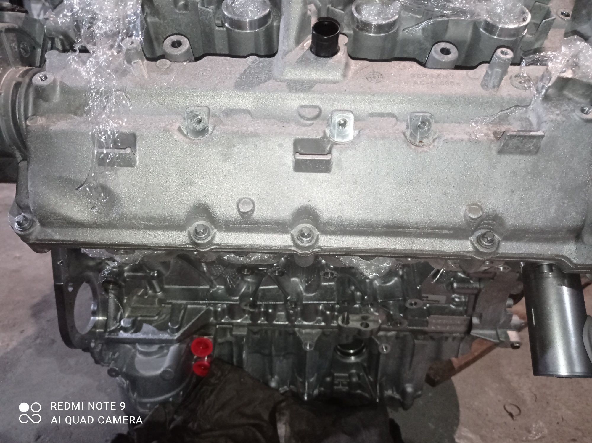 Silnik 4.4B V8  n63b44b. BMW
