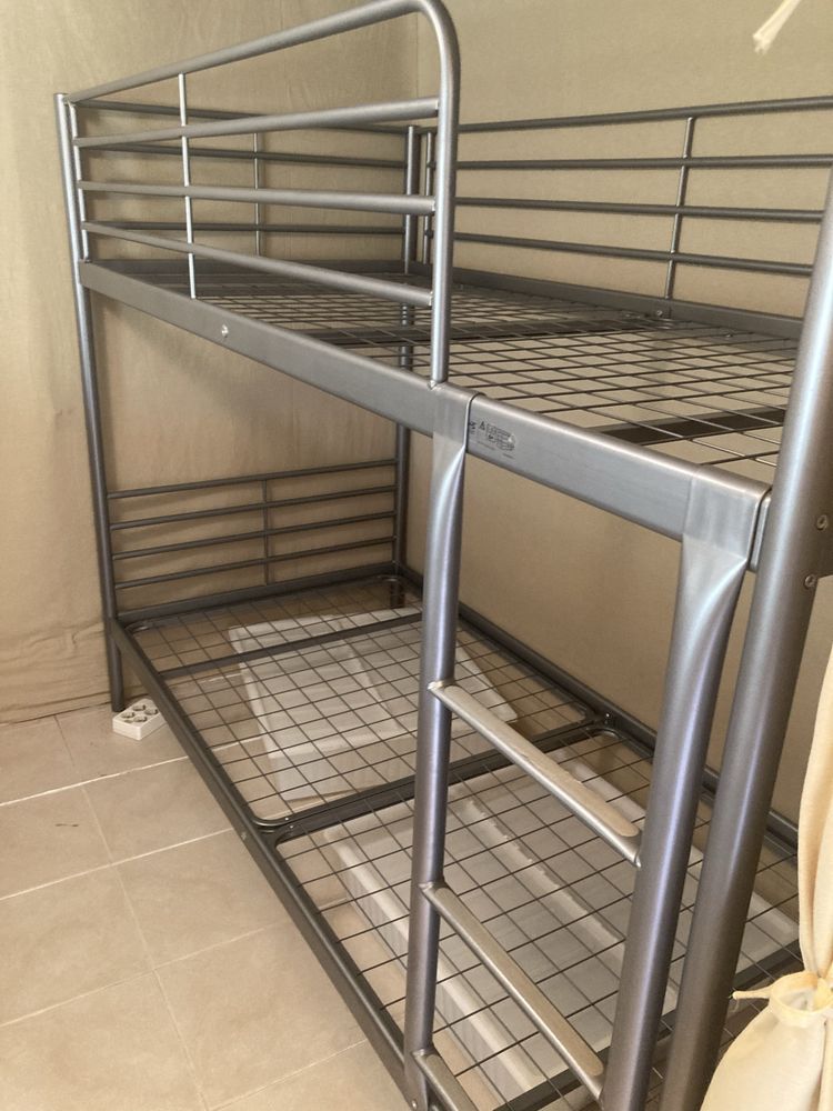 Beliche com pouca utilização