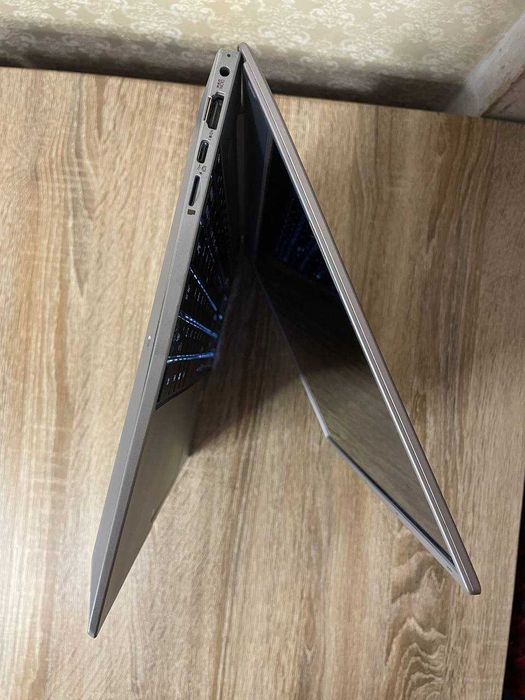 Cepter NS1AR | Ryzen 5 4500U • 8GB DDR4 • Vega 5 • 256GB SSD • FHD •