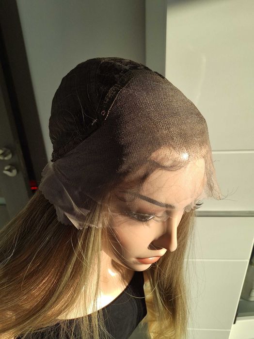 Długa prosta blond peruka shatush na siatce 1855