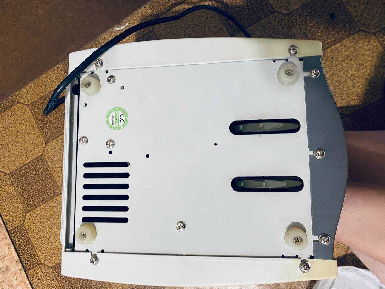 Счетчик банкнот денег NEO PRO 40U счетная машинка
