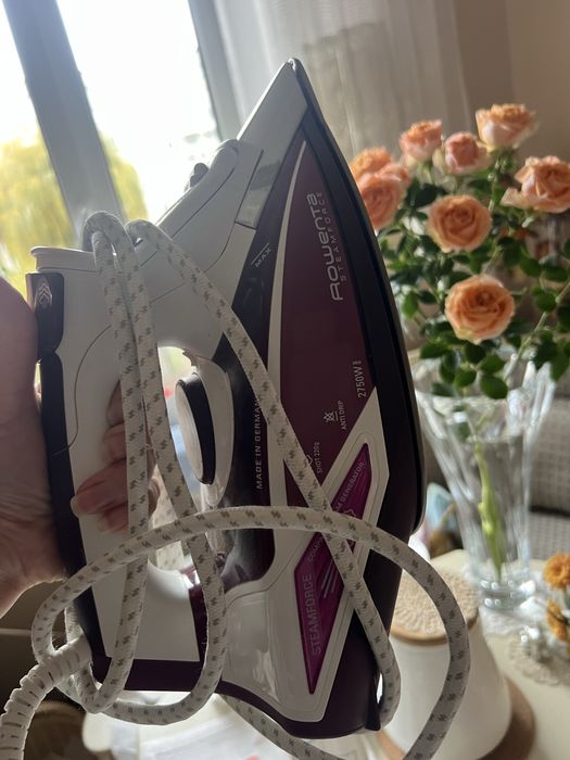 Праска Rowenta б/у в ідеальному стані