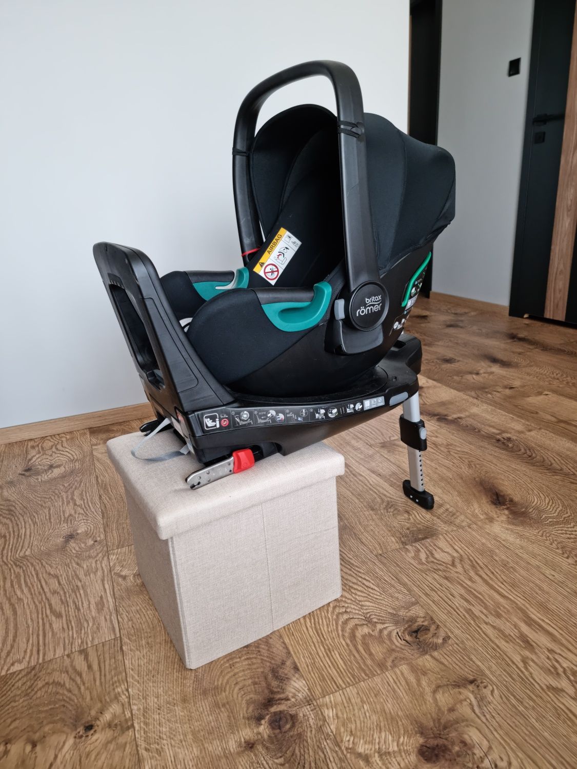 Fotelik Britax Romer baby safe plus baza