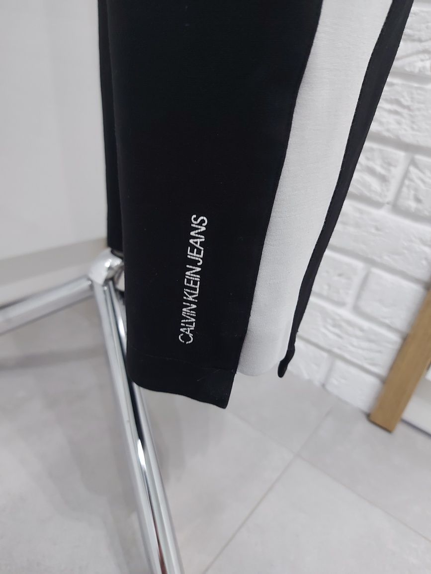 Spodnie dresowe dresy s 36 calvin klein koszulka t shirt za dopłatą