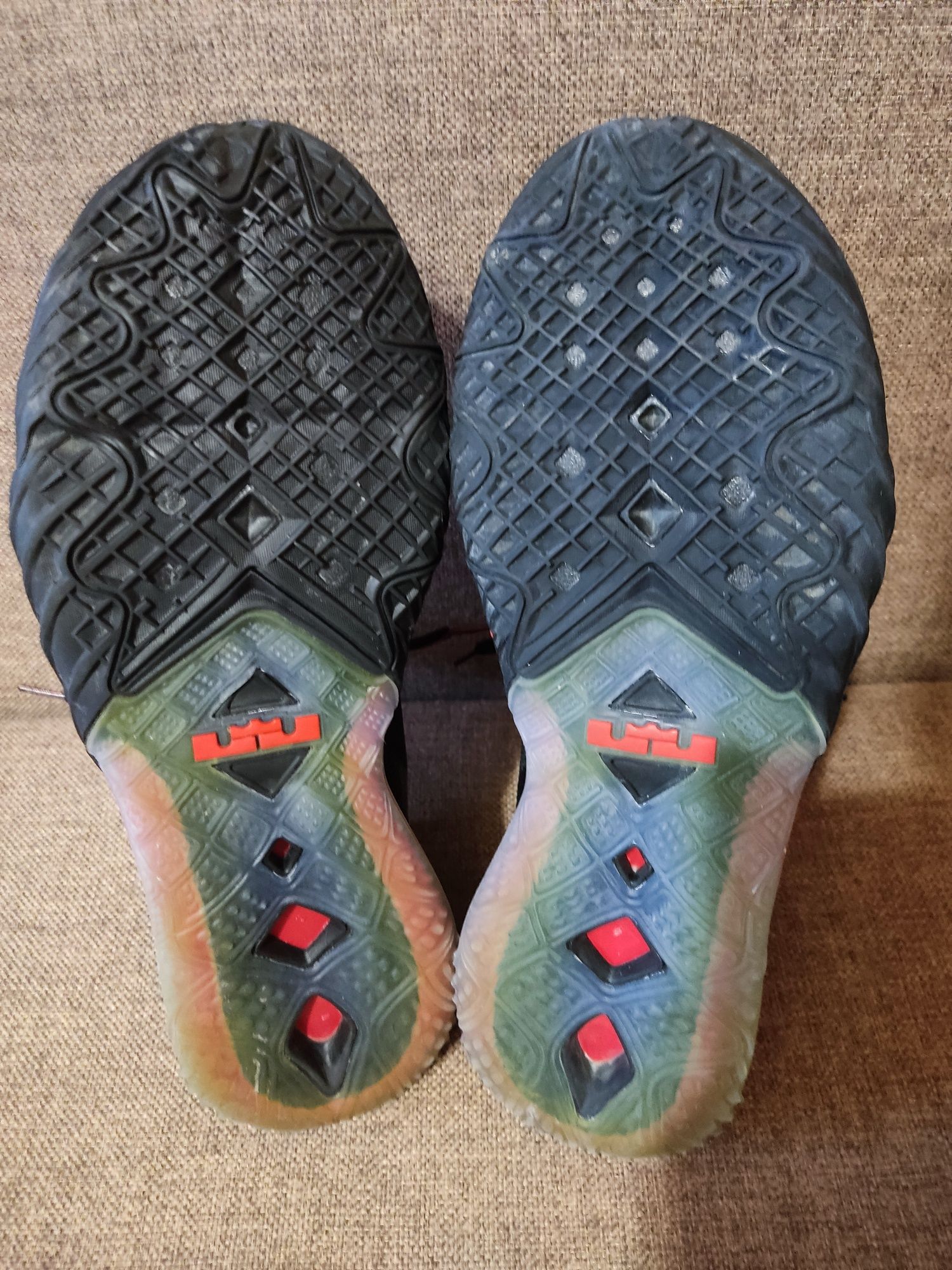 Баскетбольные кросовки nike LeBron 18 low 47.5