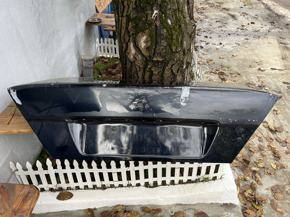 W124. Замки, багажник, салон.