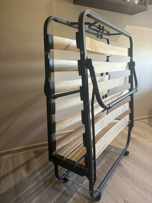 Łóżko hotelowe składane