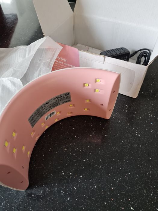 SUNUV SUN9X Plus 2-in-1 UV LED Nail Lamp.