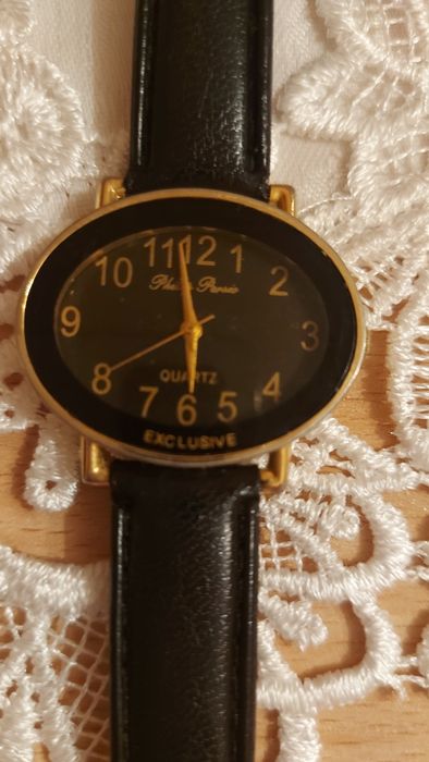 Bardzo ładny czarny zegarek