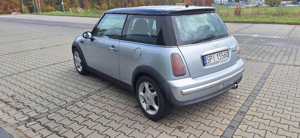 Mini Cooper 1.6 116km