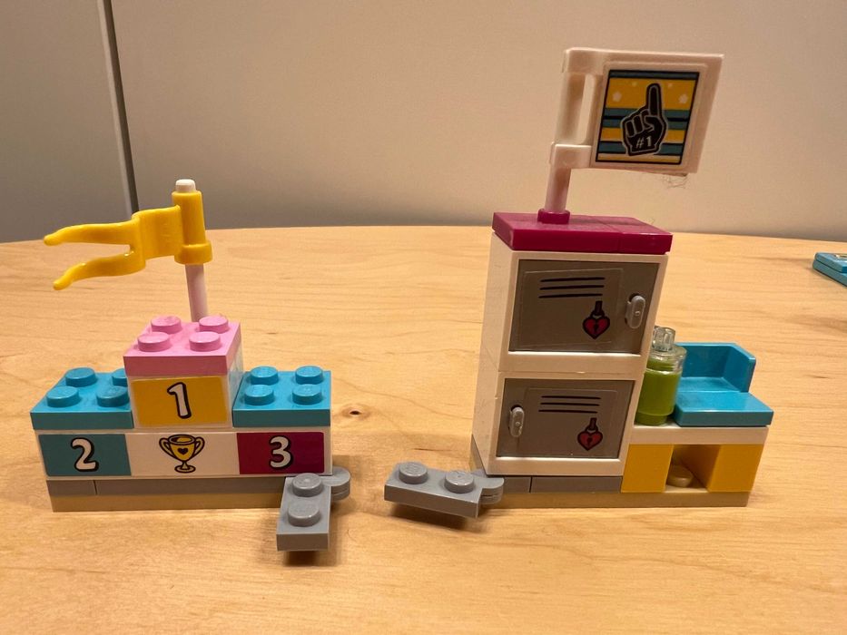 Klocki LEGO 41372 Friends - Występ gimnastyczny Stephanie pudełko