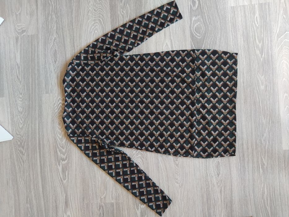 Жіноча сукня (заміри в описі)