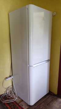 Холодильник двокамерний Indesit BIA 160