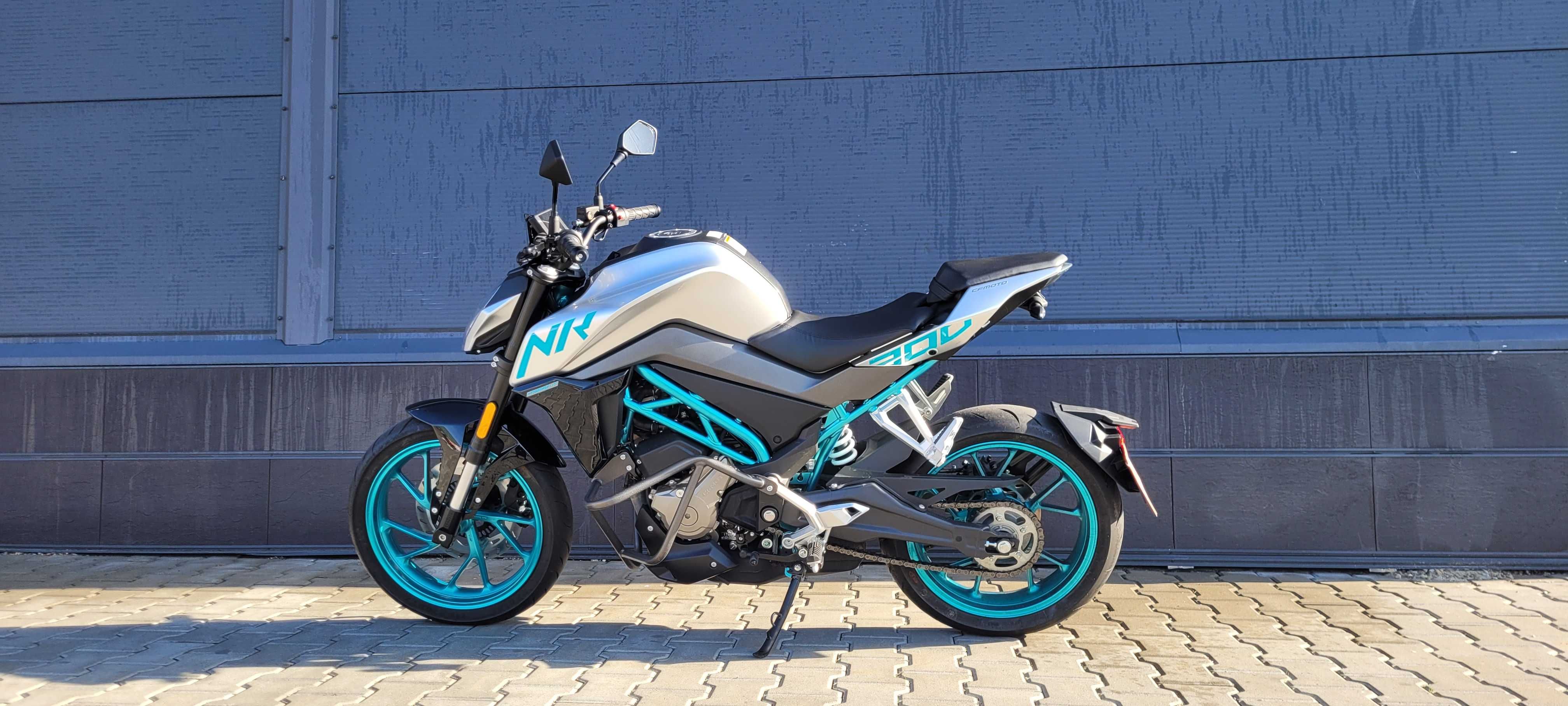 Розпродаж Мотоцикл CF MOTO 300 NK тестовий байк