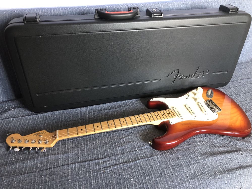 Fender American Standart Stratocaster Sienna Sunburst