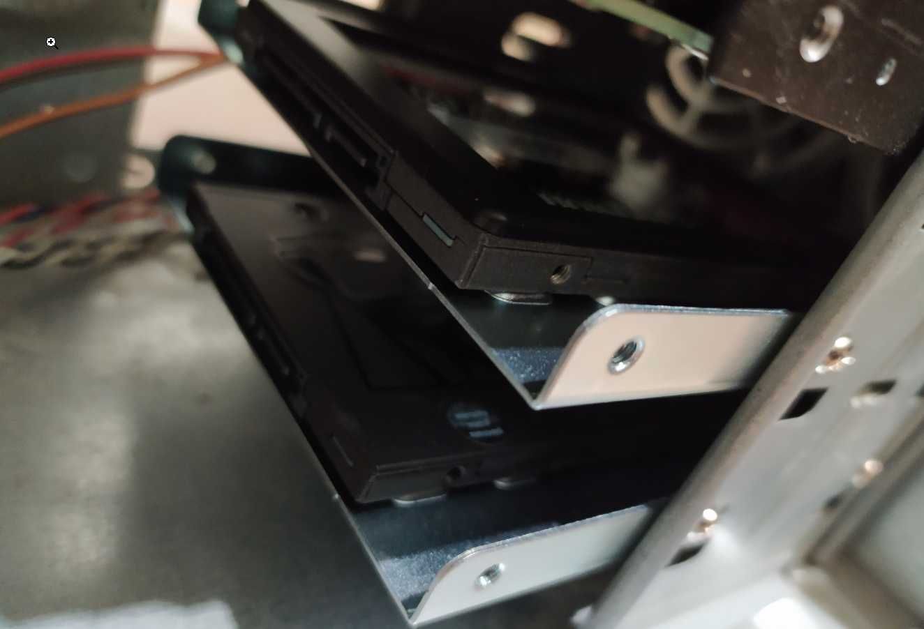 Фрейм-переходник Kingston для HDD/SSD с 3.5" на 2.5" (SNA-BR2/35)