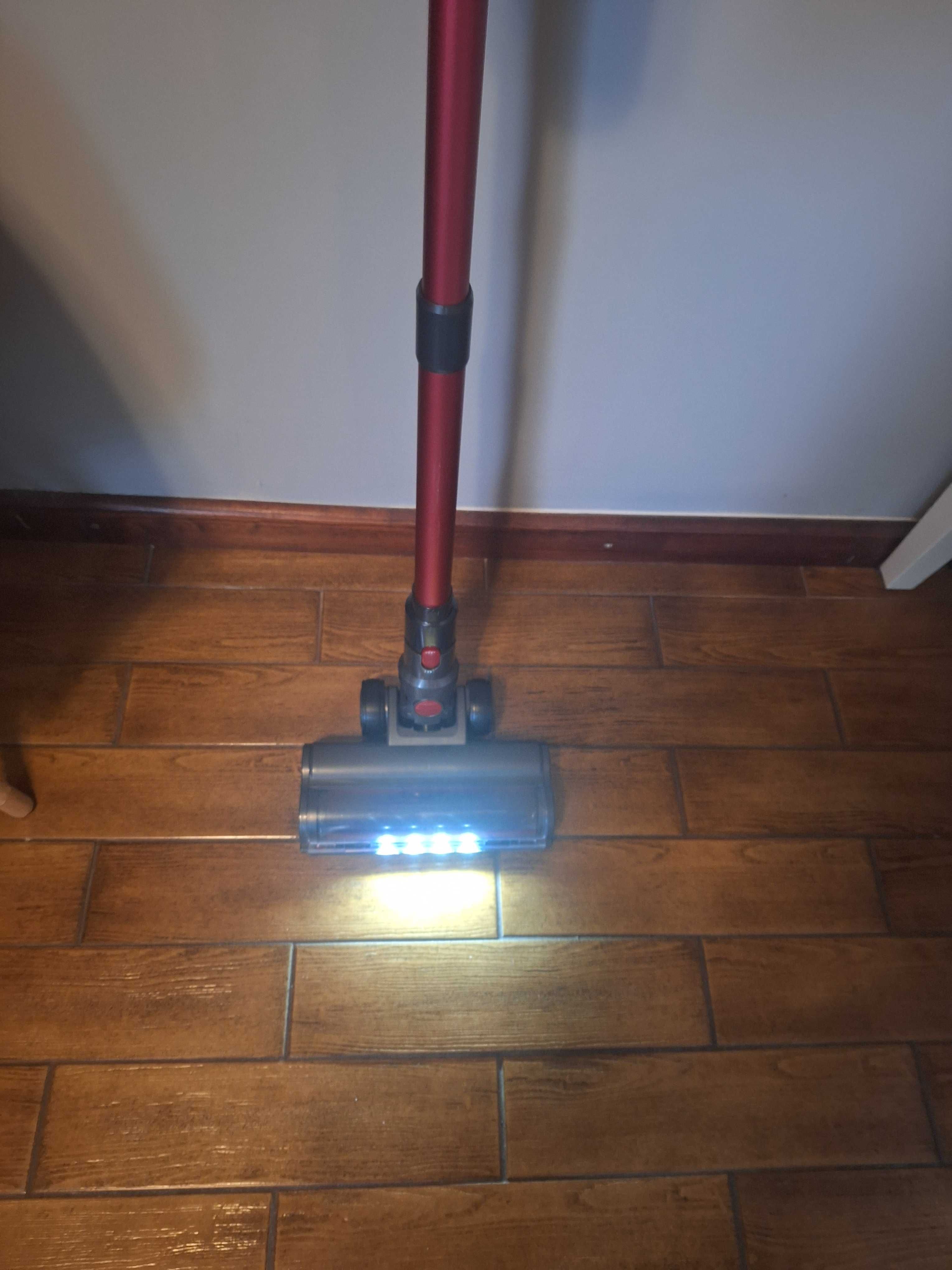 Odkurzacz pionowy firmy Honiture s 13.