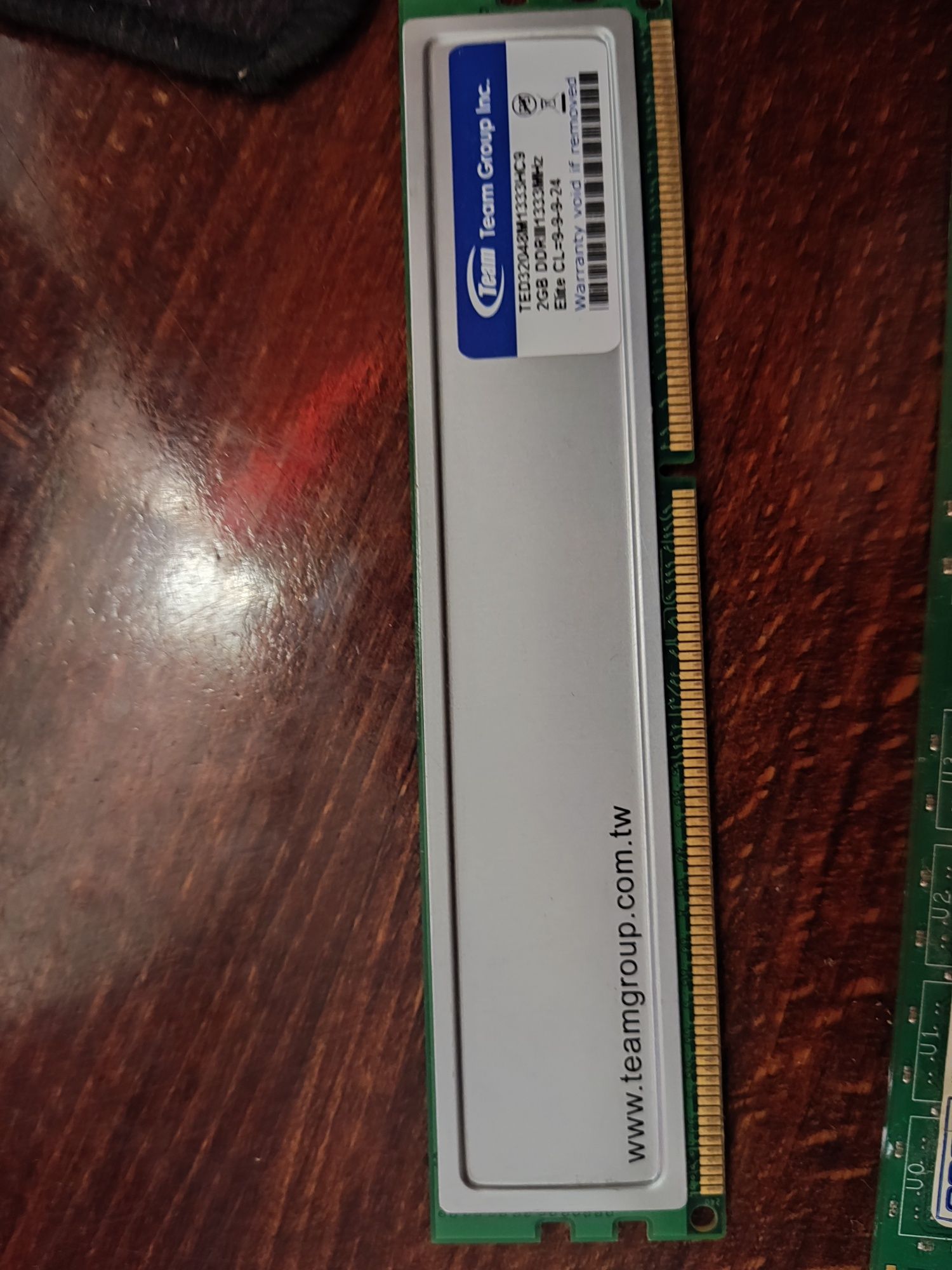 Продам оперативну пам'ять ddr3 4 гб