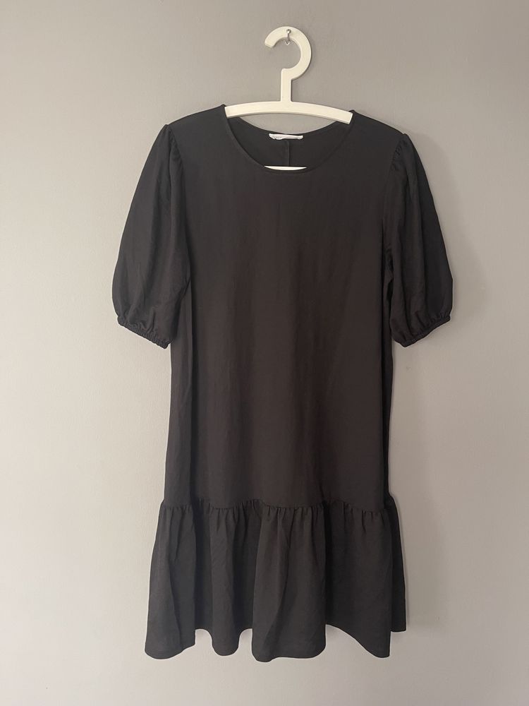 Elastyczna czarna sukienka Primark r.42