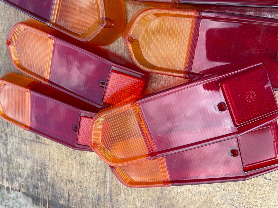 стекло заднего фонаря ваз 2102